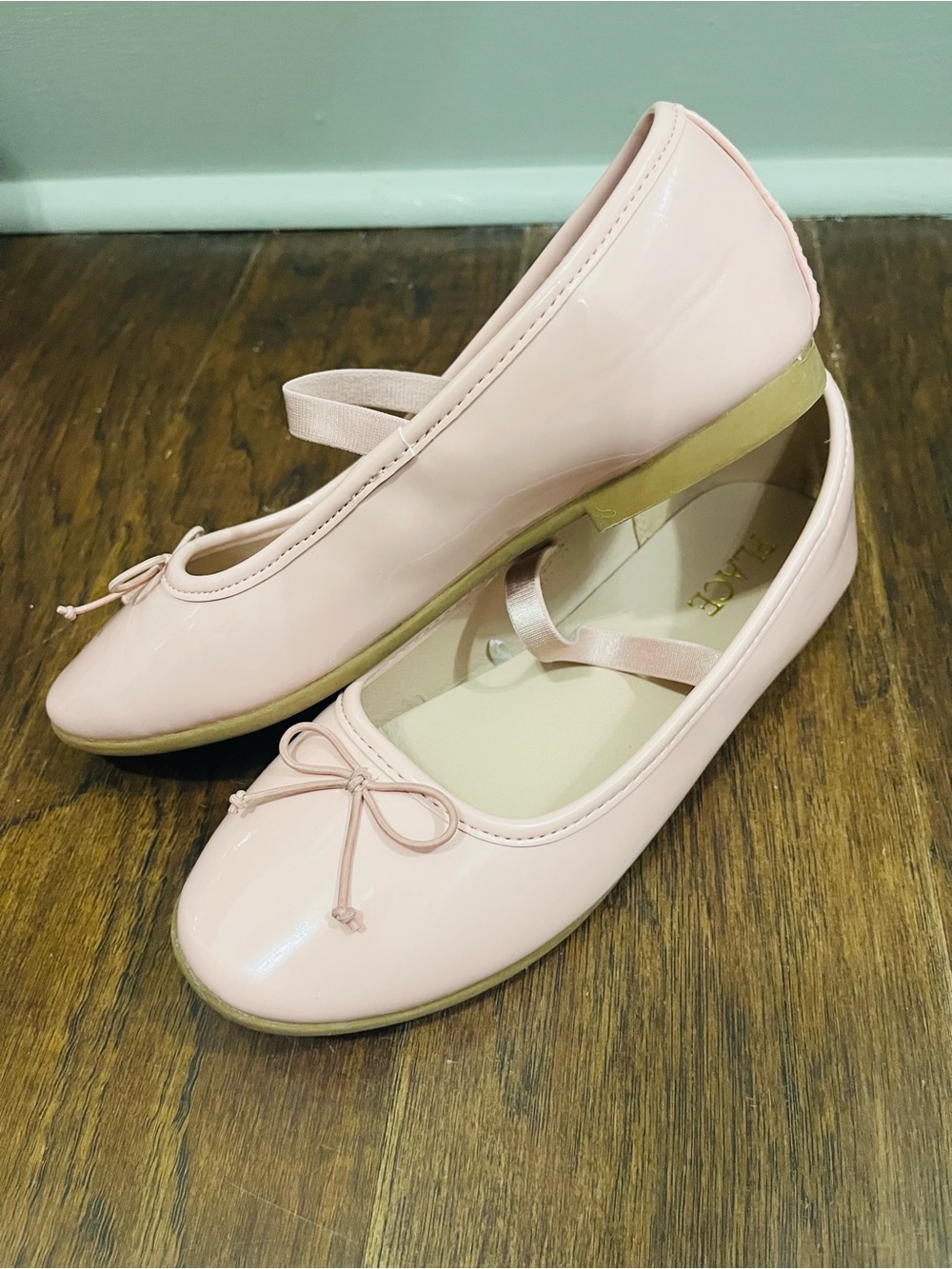 Children’s Place Girl’s Ballet Flats - Pale Pink Patent with Bow